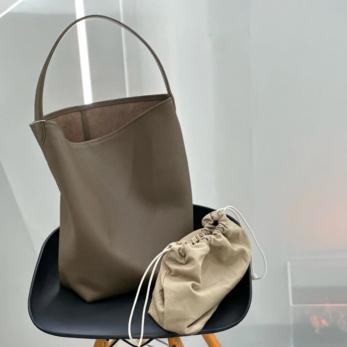 MENDY Bucket Bag Large Women's Bag Tote Bag Shoulder Bag Luxury Designer Genuine Leather Handbag Japanese Popular Bag Soft Row