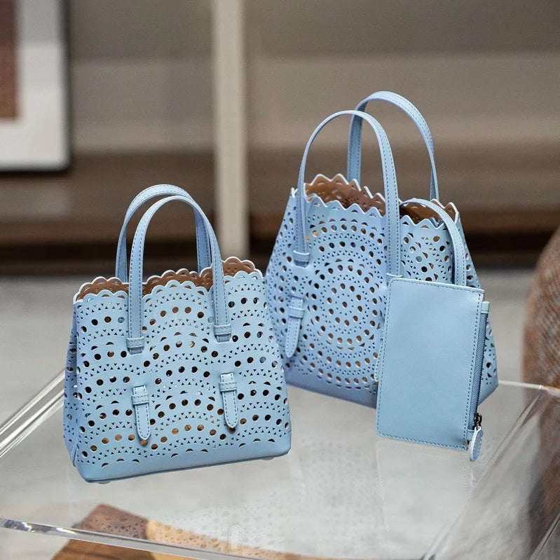 High-grade Hot Girl Hand-held Tote Bag Female 2025 New Niche Design Retro Versatile Shoulder Bag